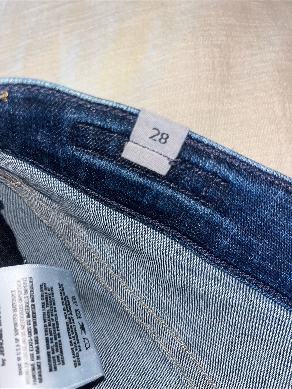 Citizens Of Humanity Slim Boyfriend, Mid Rise, Straight Leg, Button Fly - Picture 4 of 15